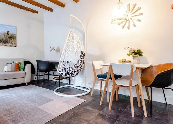 Kusthuiskatwijk بيت للعطل